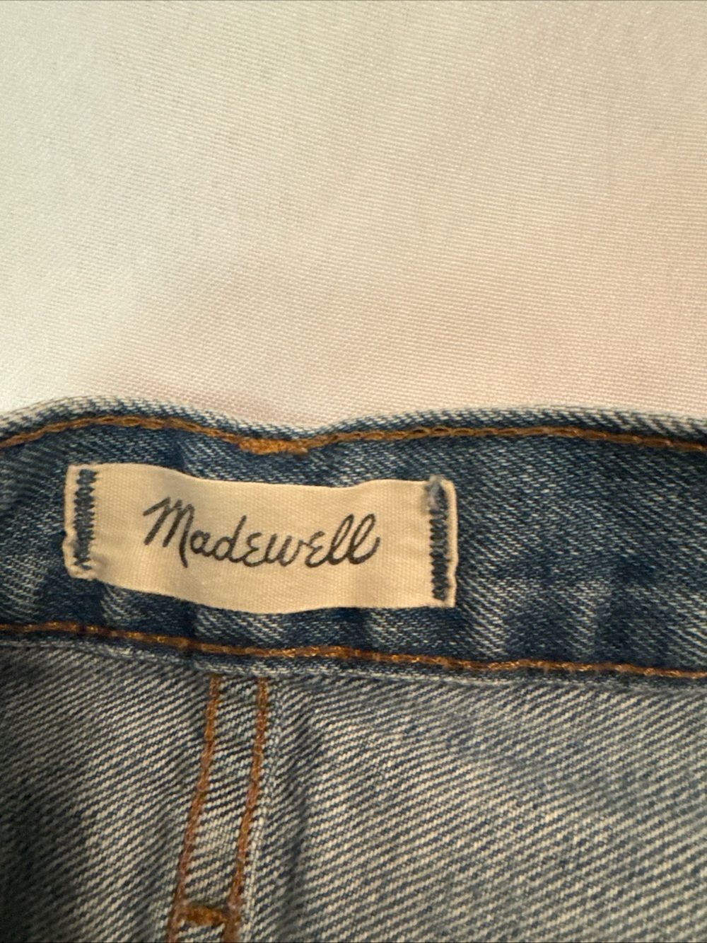Madewell Women's Blue and Navy Jeans - Picture 6 of 10